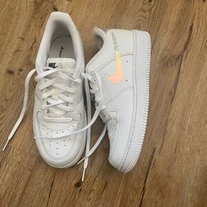 Air Force 1 (iridescent pixel check)